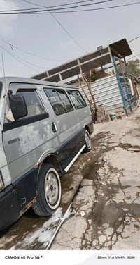 كيا بستا للبيع سياره بلاديه وما بيها قطر الصبغ ومقفوله معمر بيها بس حج...