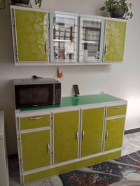 كاونتر قطعتين بدون سنك الطول متر ونص نظيف جدا للبيع للاستفسار الاتصال ...