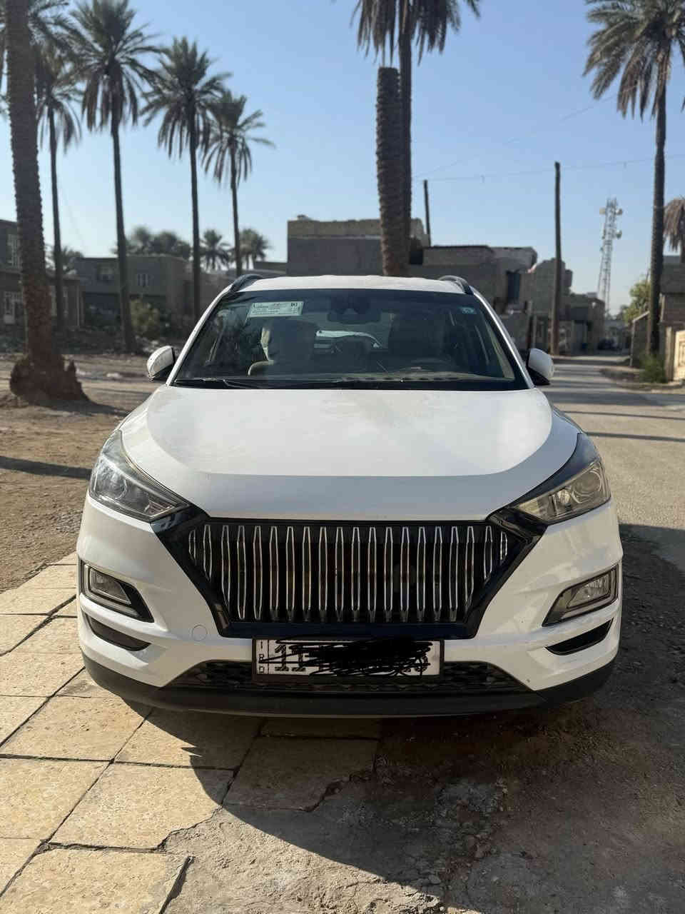 سيارة توسان موديل 2019 وارد أمريكي بيها طخة خفيفة بلباب سونارها من اميركا سعرها 180 وبيها مجال الرقم *********** العنوان المدائن سلمان باك
