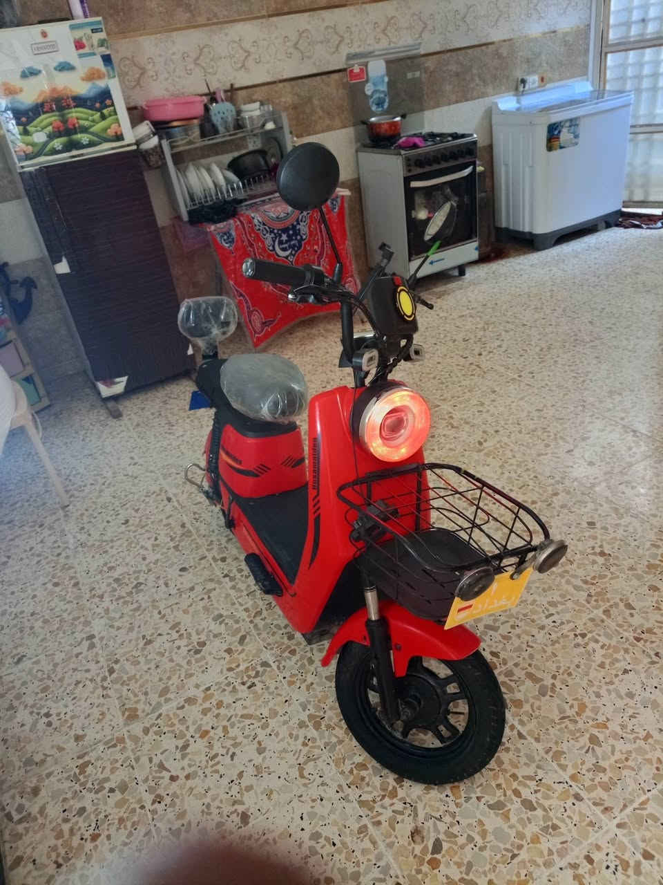 سلاع عليكم مراوس بشحن فقط لا بانزين ولا بيع دراجه نضيفه بطاريات جدد شاحنه جديده دراجه نضيفه جدا نضافه99/100 كهرباءيات هورن لايت نشره الوان متغيره بصمه تشغيل عن بعد منع سرقه فولل مواصفات


**إذا كنت صاحب هذا الإعلان وتريد حذفه لأي سبب، رجاءا أرسل رسالة إلى الدعم الفني**