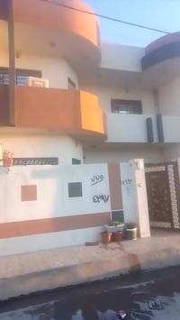 الدارللبيع مساحه 200 ووجها 10 البيت طابقين زيونه الرابعه قرب المزارع ح...