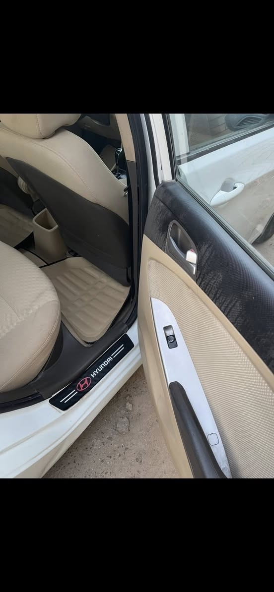 سلام عليكم شباب اكسنت البيع موديل2014خليجي مكينه الف وستميه رقمهةمثنا بيهة ضربة بل جاملغ لخلفي ورة سايق سيارة حلوة وجاهزة سعر 75 وبيهة مجال لطيبين او مراوس حسب لقناعة مكاني بغداد لعبيدي رقمي ***********
