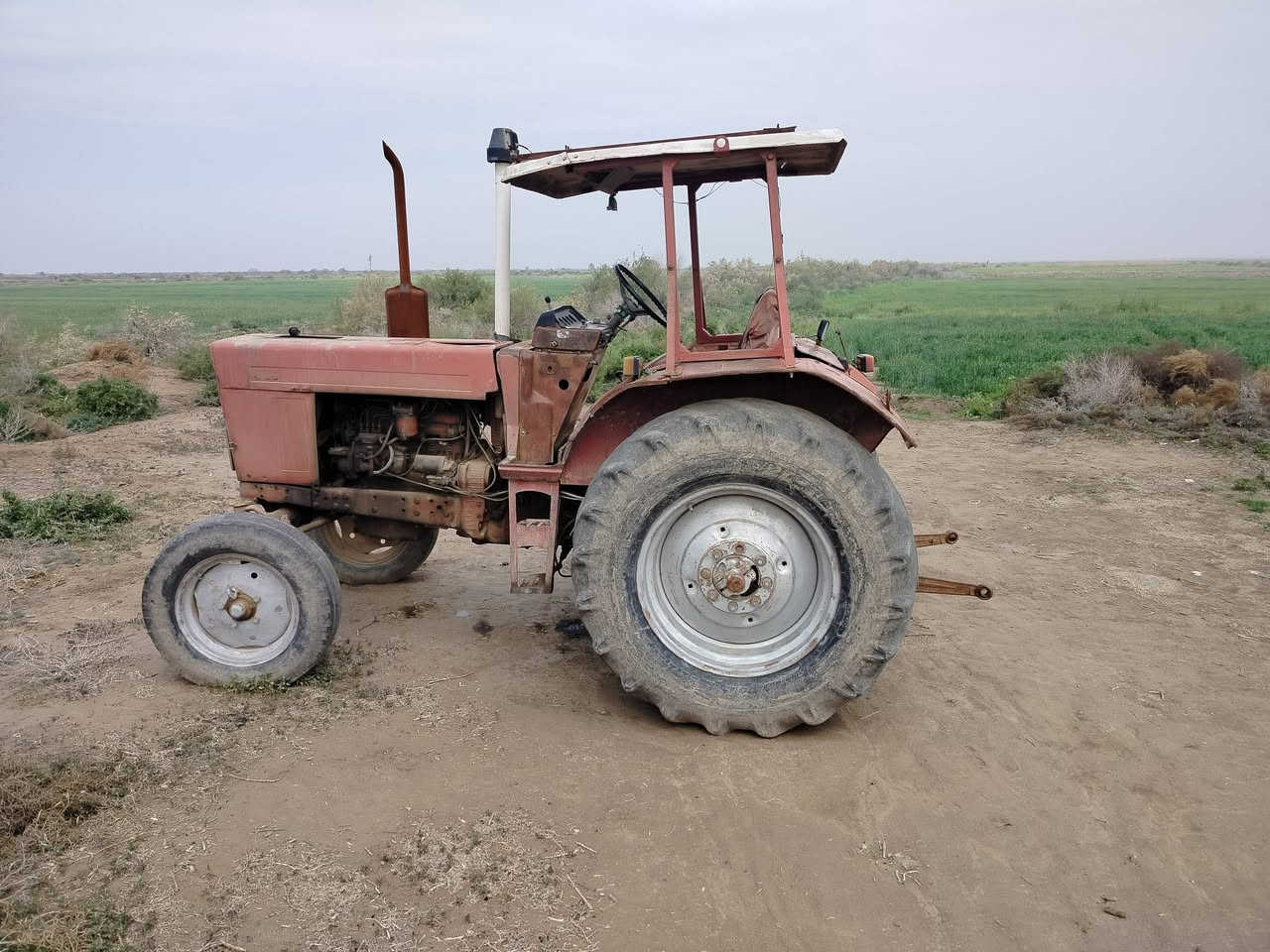 السلام عليكم
مكينه بلاروس للبيع موديل 2002جاهزه للشغل مكفوله كفاله عامه 
لا تبخير ولا تنقيص تجي على الفحص 
شرط الكراب 
وراها دست جزائري 16جديد 
المكان ذي قار //قلعه سكر//
للاستفسار/ *********** ارجاء المو شراي لا يتصل
