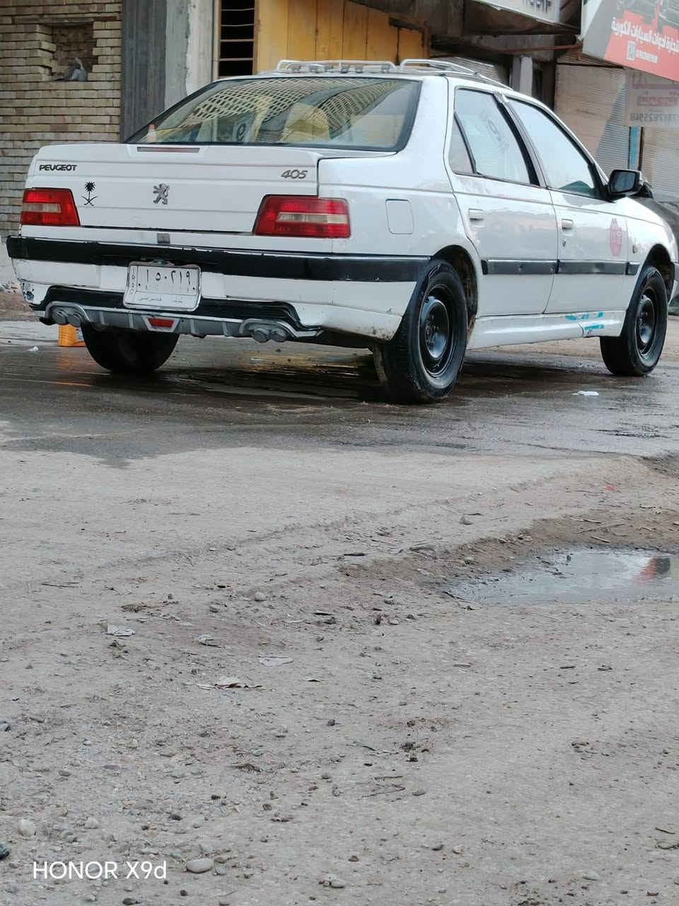 بيجو 405 موديل 2009 رقم نجف سنويتها لل 28 سعرها 32 وبيها مجال مكاني نجف حي النداء والاتصال ع الرقم ***********
