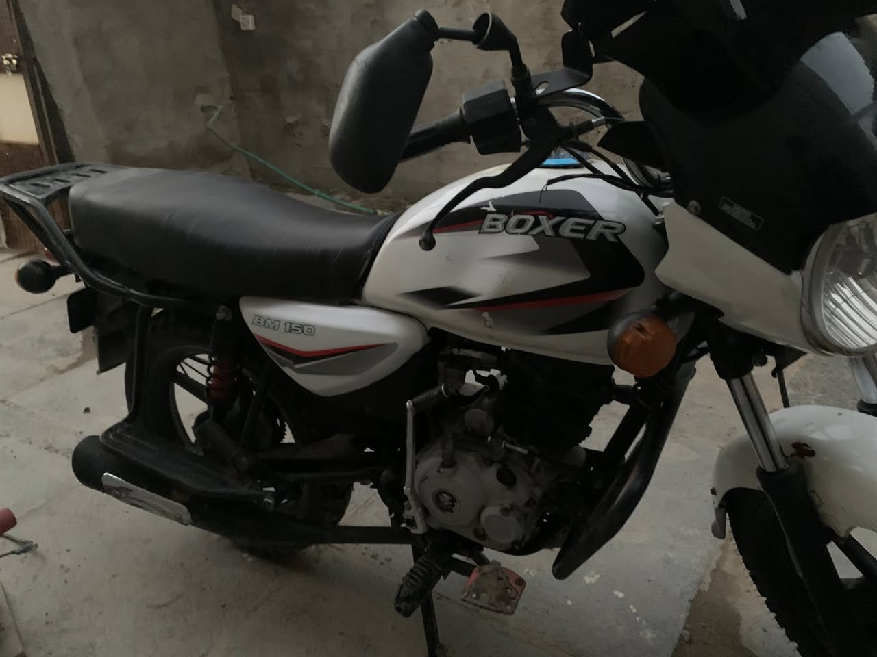 بوكسر 22 بدون اوراق مكفوله من السرقه 
نقصها بس سلف سعر700 وبيها مجال

بغداد الكماليه ***********‏
