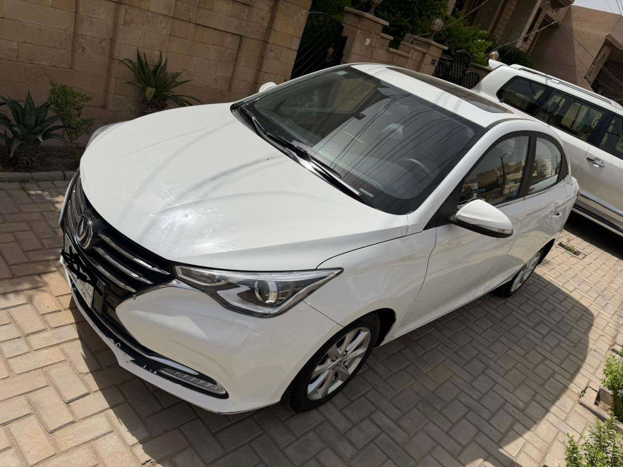 شانجان - L7
موديل 2023
محرك اربعة سلندر
1500cc
فول مواصفات
فتحة -شاشة-تحكم ستيرن
وباقي المواصفات المعروفة
اللون ابيض
الداخل جلد اسود
السيارة جديدة ونشطة 
واحلى من الصور
خصوصاً للعنده دوام او شغل يحتاج سيارة بسعر مناسب واداء حلو وعملي 
رقمها بغداد
مكانها السيدية
الشراي يتواصل ويجي يشوفها واحطه على راسي
السعر 10500 وبيها مجال حك شوفتكم وجيتكم بغداد, العراق


**إذا كنت صاحب هذا الإعلان وتريد حذفه لأي سبب، رجاءا أرسل رسالة إلى الدعم الفني**