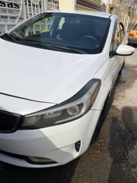 سياره فورتي موديل ١٨   وارد امريكي  حادثها فقط خشم وبنيد وتبديل جاملغ ...