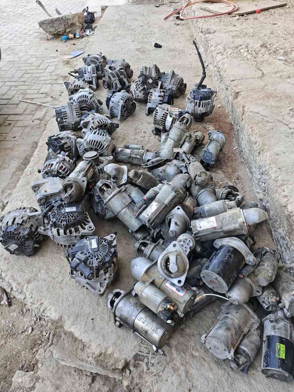 سلام عليكم شباب غراض كوري /تحكم جام و دكم جام مفرد و دكشنات سوناتا سبورتيج النترا/سلف و دينما و فيش انواع السيارات الكوري الاستفسار اتصال على هذا الرقم/***********🤝
