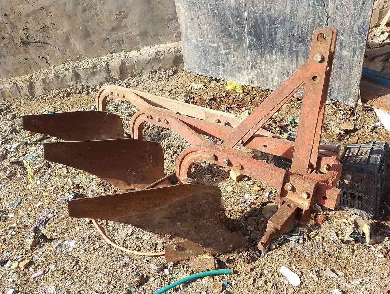 السلام عليكم فدان ابو تلاثة +خرماشة السعر اثنينهن 500مكانها بغداد الحسينية ‏‪***********‬‏
