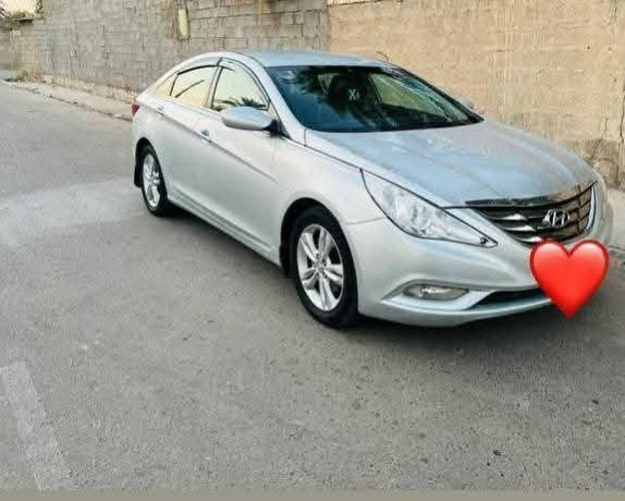 سوناتا خليجي مديل2011 سنويه ل2027 مشروع وطني
بيها ٣ قطع صبغ مكفوله من ضربه
محرك كير 2400 دوش مرغوب
حداده 80٪
تبريد شغال
لايت واشايرو جام  ومسجل  شغالات جاهز
السعر ب103 وبيها مجال
البصرة قظاء القرنة *********** القرنة, البصرة
