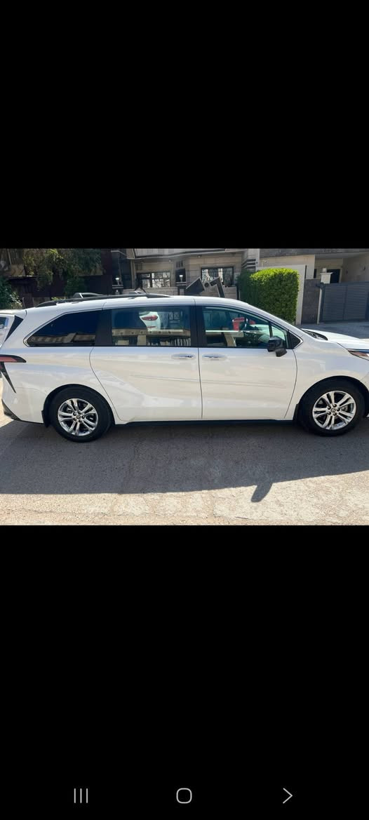 السلام عليكم من رخصت الادمن المحترم تيوتا سينا هايبرد موديل 2023 فول مواصفات XSE فور ويل دبل ماطور المرغوب وبيه بعد مواصفات  هواي شاشت عرض خلفيه كشنات مفصواله كعدهVIP السياره حادثه دعاميه فقط الايرباكات طاكه السياره حلوه جديده سعر السياره ٣٢٥ وبيه مجال او مراوس حسب للستفسار الاتصال عله الارقام 

***********
***********
