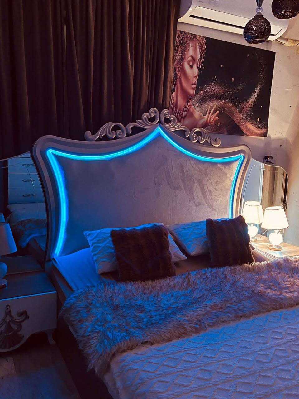 غرفه تركيا ضخمه 💞 9قطع 💞   نظيفه مثل الصور   يتصل*********** بي واتساب
