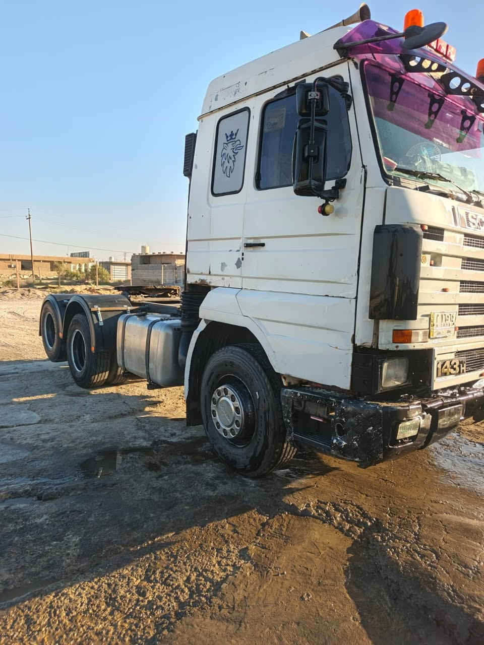 سلام عليكم سياره بطه موديل 91مكينه صفر 6كير 3X3 سحال مزوج السعر 130 وبيه مجال والستفسار عله الرقام فقط /*********** ***********

