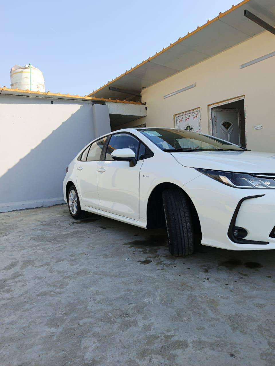 سلام عليكم
كورله هايبرد 2025 شكل خليجي للبيع مواصفاته معروفه 
فتحت سقف/ بصمت ابواب/ رادار امامي/ قياده ذاتيه/ تحديد مسار .. عداد المشي 1700km بعدهي عله وضع الشركه لستفسار. ***********
