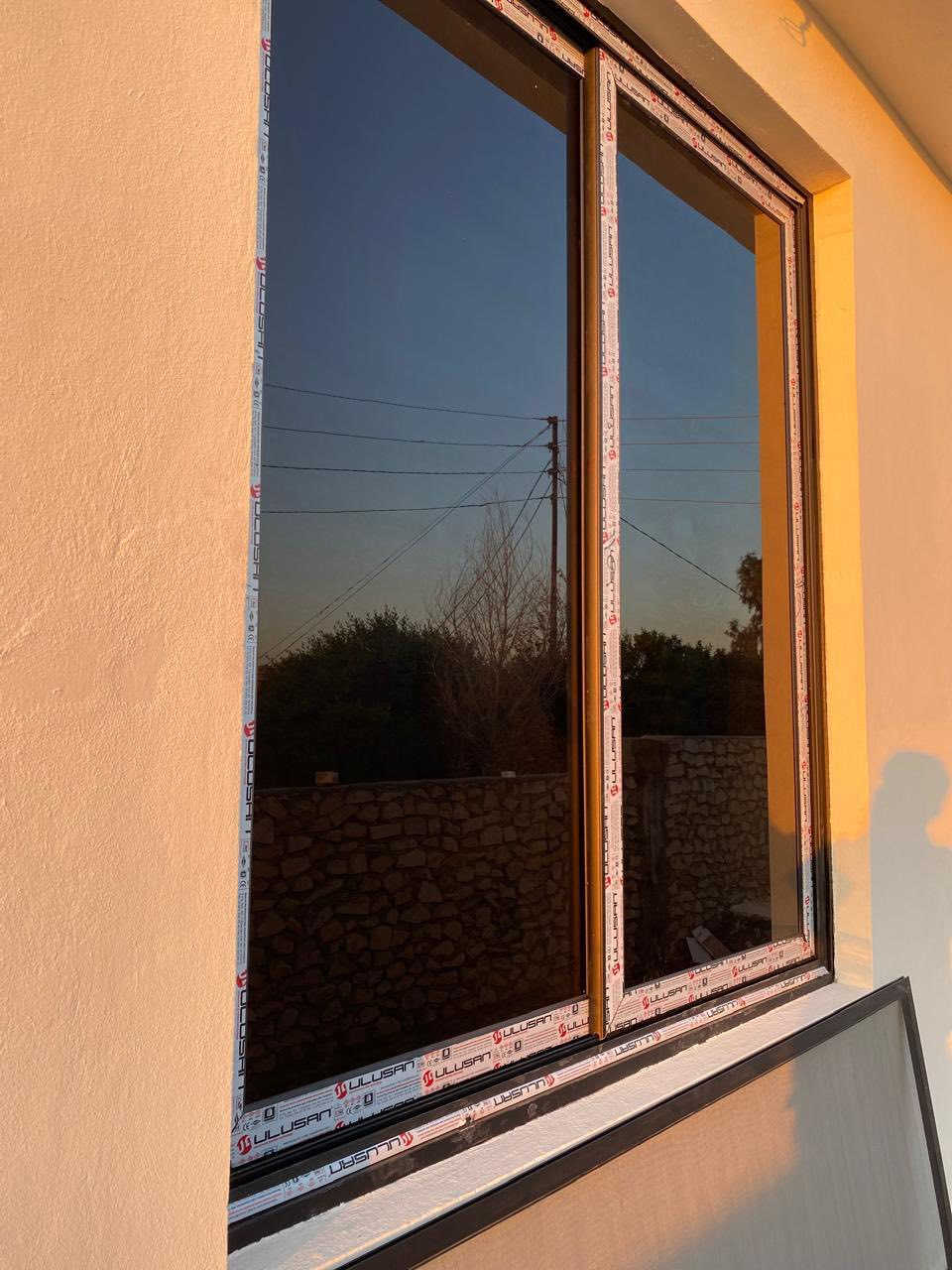 ✨ تنفيذ أعمال الألمنيوم الحديثة ✨
تم بحمد الله تنفيذ جميع أعمال الألمنيوم لهذا البيت،
نوافذ ألمنيوم – أبواب – والدرج
بجودة عالية، شغل متقن، وتصميم عصري
🔹 دقة في التنفيذ
🔹 التزام بالمواعيد
🔹 مواد ممتازة
للتواصل والاستفسار: 📞
(***********)
