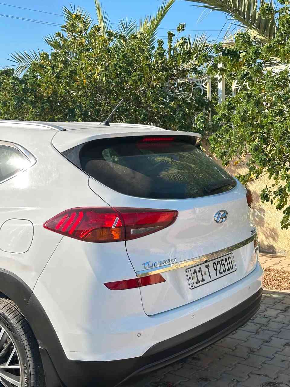 للبيع  
توسان 2019 نص فول 
مكفوله من الصبغ خليجي بيه بارد حكً شبر بلبنيد 
محرك 2000  كفاله لاتنقيص ولا تبخير 
تحكمات استيرن 
شاشه كامره خلفيه كشنات  
كهرباء كشنات جلد بصمه 
تشغيل بصمه أبواب 
خمس عدسات 
ماشيه 140 
رقم بغداد تحويل ثاني يوم 
مكان السياره صلاح الدين الضلوعيه 
***********

