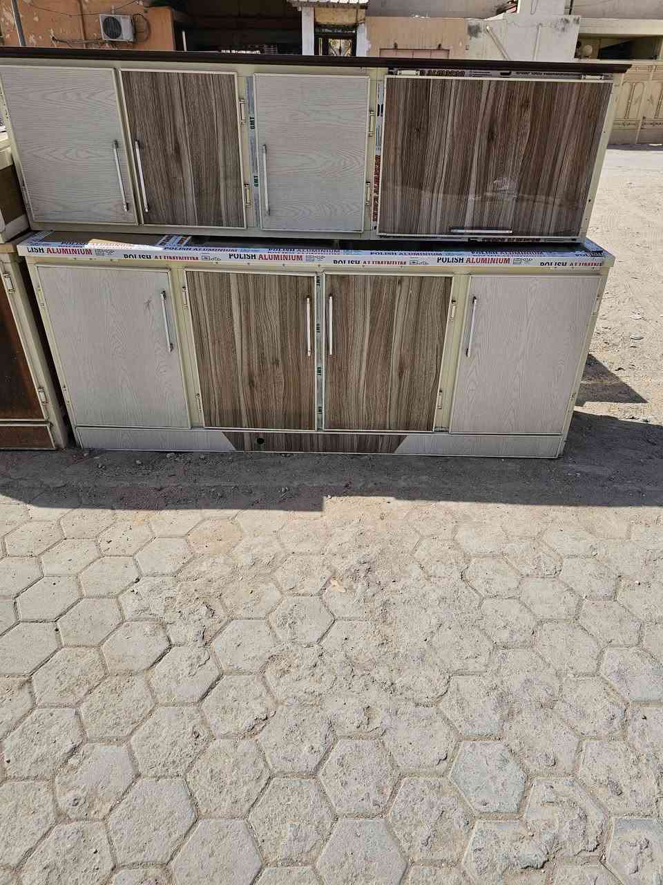 سنكي تركي نضيف كلش اي ضرر مابي قياسة مترين و٢٠ اي ضرر مابي العنوان نجف حي جزيرة سايدين مطعم العكايشي فرع جامع ثقلين *********** النجف, العراق
