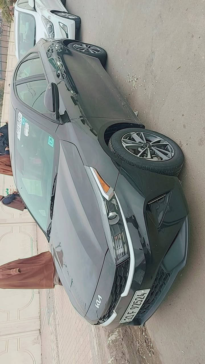 سلام عليكم 
فورتي اللبيع 
ماشيه 12 الف 
 الموصفات عادي 
الون اسود
حادثه بنيد فقط تبديل
السياره بسمي  
تحويل مباشر 
السعر نتصل وسهله 
رقم بغداد 
رقم النتصال ***********
