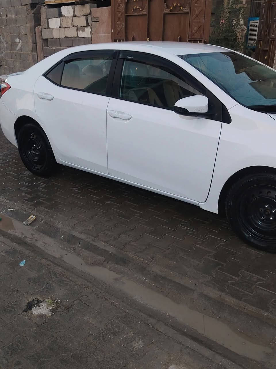 سلام عليكم كورلا موديل 16 نص فول رقم انكليزي تحويل مباشر باقي التفاصيل اتصل واني خادم سعر 140 وبيه مجال مكان بغداد الشعب   ***********
