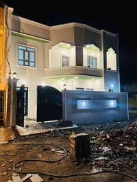 الديوم المربع الذهبي • ١٠٠م • ركن مواجهة حديقة