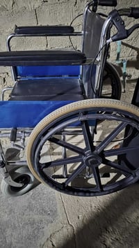 عربانة • مستعملة أسبوع • للبيع