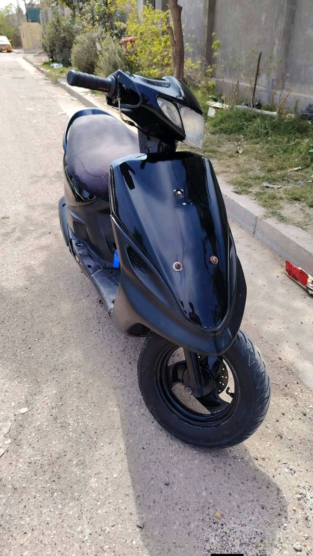 ماكس قچمه 120 دراجة جديدة محرك نظيف  ومامفتوح.كهربائيات كلها شغاله شلعة ومعدل فول فقط تحتاج باتري مكانها بغداد الشعب.الجمعيات.سعرها 250  .***********