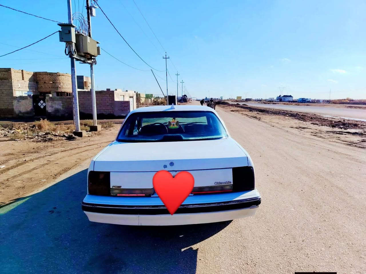 السلام عليكم
اولدز موبيل للبيع
موديل 1990
رقم الماني نينوى 
سنويه 2029 تحويل مباشر ثاني يوم 
مصبوغه عام للجماليه 
مكينه بها لاستيك ولف 
گير ممتاز 
كهربائيات كله شغاله 
باتري جديد 
تخم تاير
مكان السياره بابل 
السعر 30وبها مجال
الإتصال على الرقم ***********
