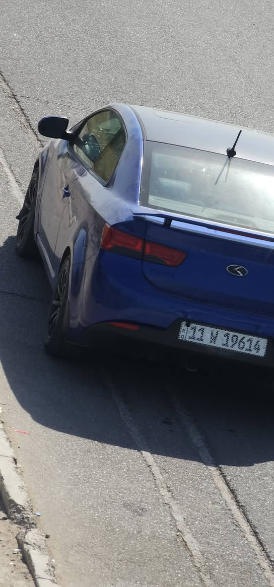 السلام وعليكم 
فورتي كوبيه كندي 
محرك 2400 
الموديل 2013 
فول مواصفات 
فتحه سقف 
مري تحكم كهرباء 
ومسويلها بصمه عمل تشغيل عن بعد 
هيتر كشنات 
كشنات مدوشمه جلد جديدات 
غرفتها نضيفه كلش 
رقم بغداد الجديد وب اسمي 
لايت زنون ناصي وبلاجكتور 
مصبوغه حزام 
مابيها لاشاصي ولا لغد 
بيها فقط باب السايق 
صالنصه ريموند
تبريد تدفئه 
شاشه اندرويد 
السعر 79
العنوان بغداد الغزاليه 
***********
