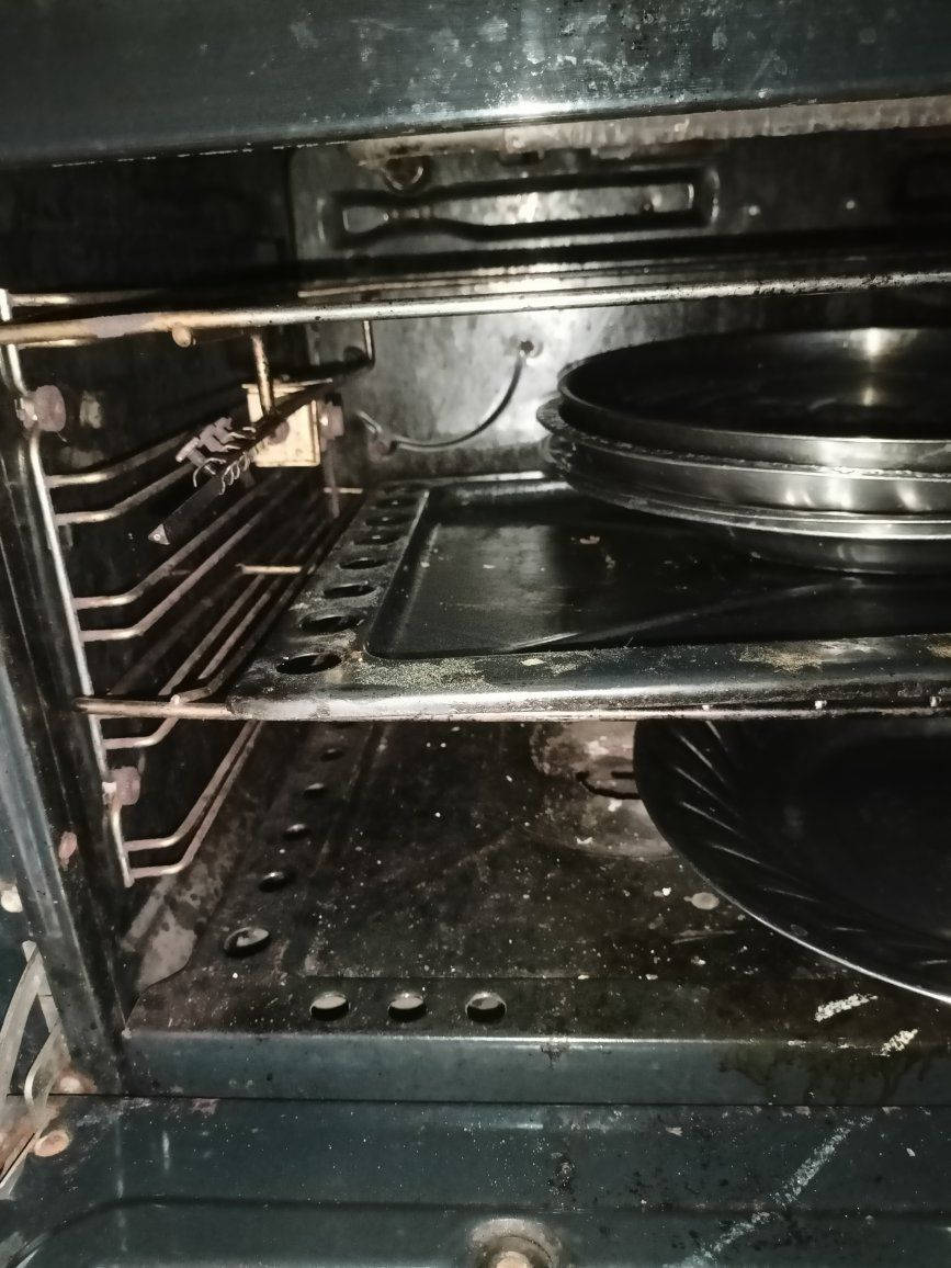 طباخ شغال كلو الفرن خطين السعر ١٥٠ قفلو الشراي يجي خاص العنوان جانب الايمن


**إذا كنت صاحب هذا الإعلان وتريد حذفه لأي سبب، رجاءا أرسل رسالة إلى الدعم الفني**