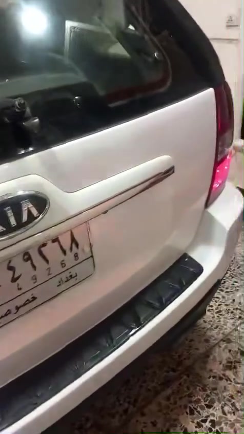 السلام عليكم سبورتج ٢٠٠٩
سياره نظيفه وكامله تخم تاير باتري جديد 
مكفوله من ضربه وتبديل 
سياره كلش نظيف
السعر ١١٨ وبيها مجال 
مكاني بغداد الشعله مكلف بل نشر 
الرقم ***********
