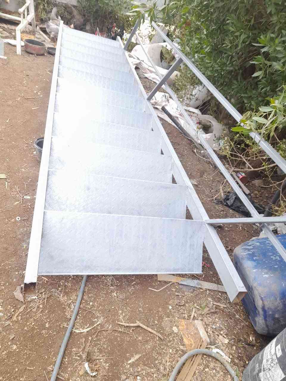 درج حديد 
الطول ٤٥٠
العرض٩٠ 
١٢بايه  
بغداد حي الجهاد 
السعر ٢٠٠
يوجد توصيل بكروه 
*********** بغداد, العراق
