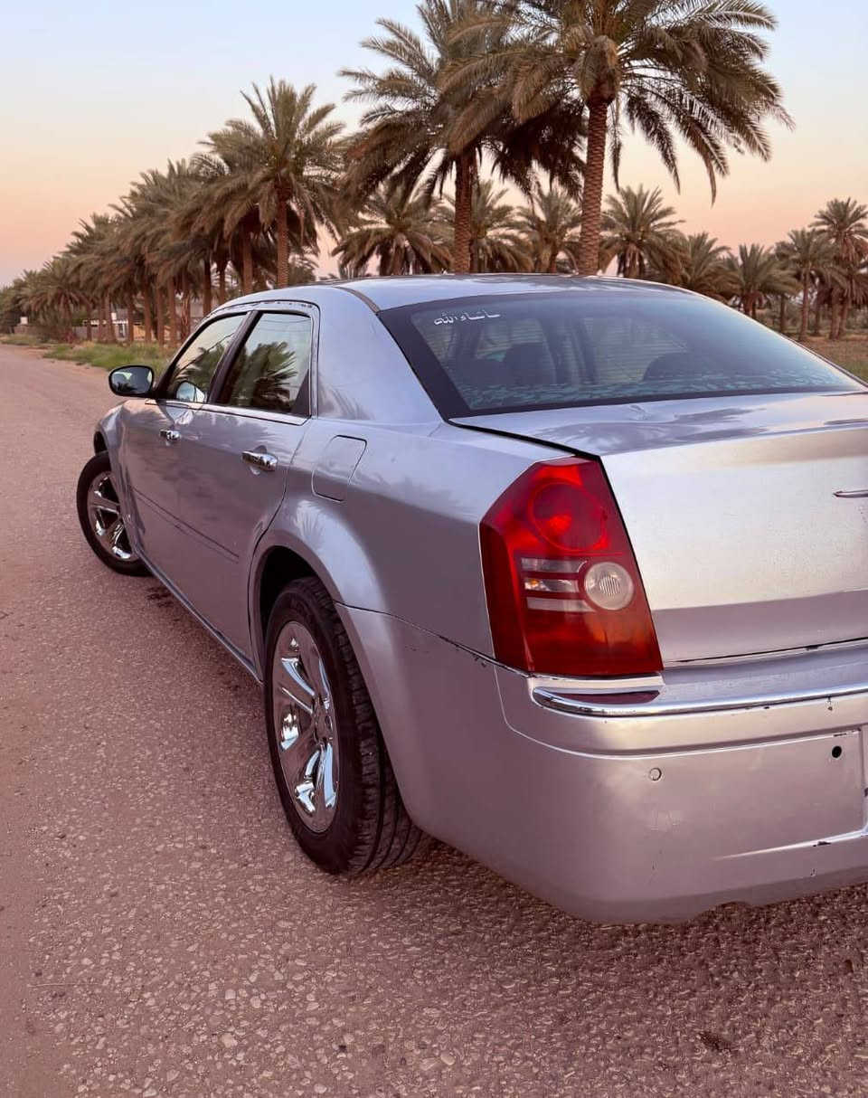 ابامه موديل ١٠ ادوات متومه وكامله عوزها ترتيبات بلكشر مكينه وكير وحداديه فول تخم تاير جديد كصتها جنطه السعر٣٤ وبيها مجال مكاني كربلاء ***********
