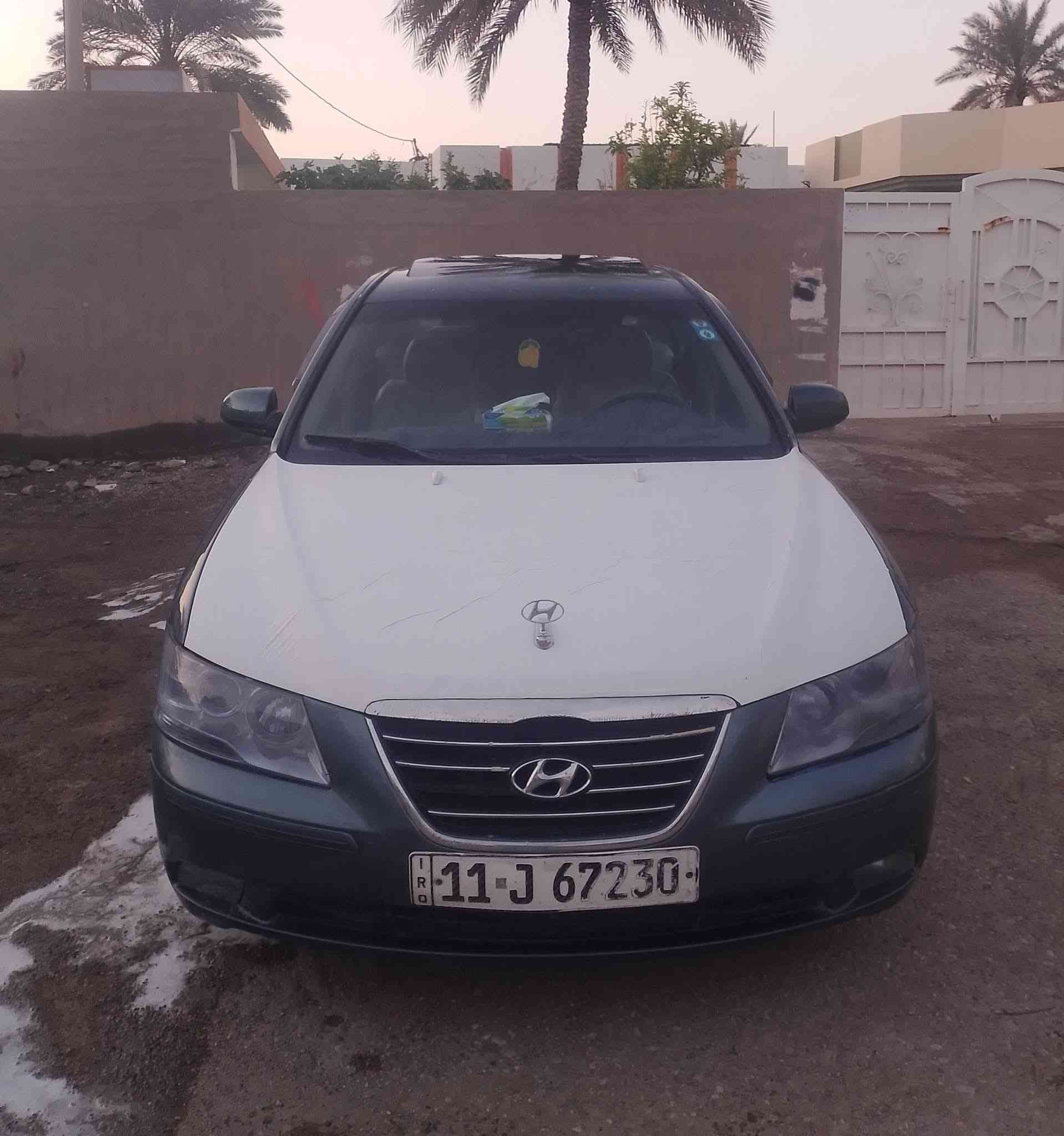 سلام عليكم سوناتا 2007 وارد امريكي حادثها جامرلغ امامي بدون دواخل رقم بغداد نكليزي بسمي تحويل ثاني يوم سياره جاهزه السعرر (74) بيها مجال الطيبين
مكينه كير مكفولات صدر امامي خلفي جديد 
تخم تاير سياره جاهزه بدون نقص 
بيها صبغ حزام جماليه أثر جراد بدون دواخل 
مواصفات سلايت روف تحكمات شاشه كامره
مكاني ديالى بعقوبة رقم هاتف ***********
