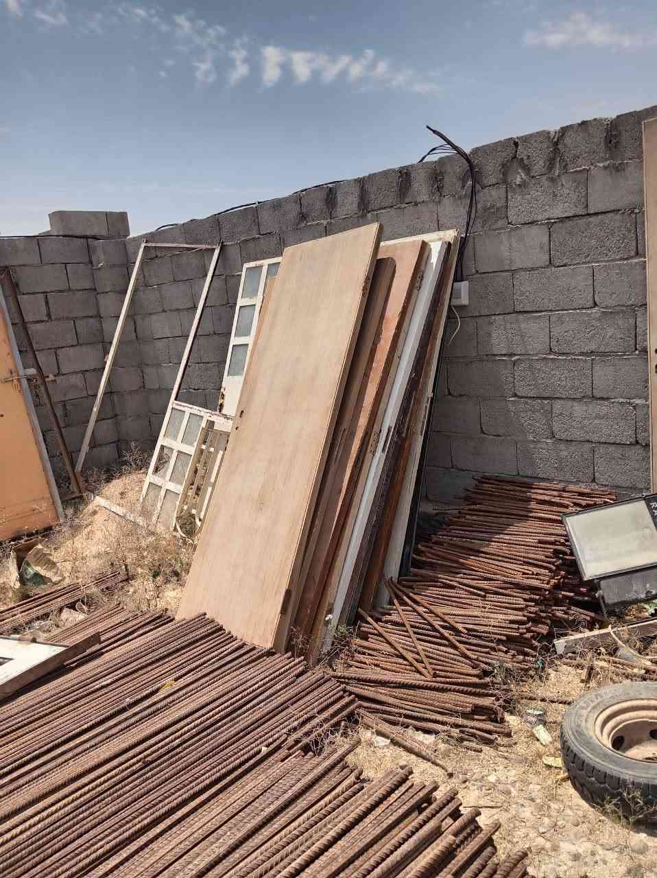 السلام عليكم ...تعلن سكلة المصطفى عن وجبه جديدهمن حديد التسليح الاوكراني المستعمل ولكافة القياسات وحلقات التسليح وابواب منازل وشبابيك وباسعار مناسبه للاستفسار على الرقم *********** ...مكلف بالنشر فقط
