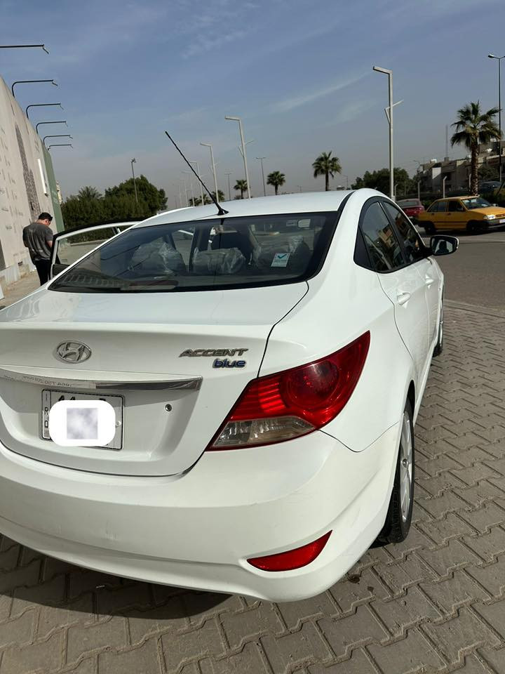 اكسنت ٢٠١١  خليجي 
محرك ١٦٠٠ دوش دبل قطرة 
بلو 
داخل بيجي 
فول السيارة 
مكفولة 
ماشية  🔴.   ٦٤      الف 
مال بيت كلش جديدة 
رقم بغداد الجديد 
تحويل مباشر 
تبريد تدفئة 
ارضية جلد 
سنوية هزة 
جاهزة من كلشي 

العنوان  بغداد الغزالية  

١٠٩ بيهة مجال بسيط كلش 

***********
