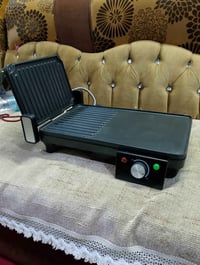 كابسه تصلح لعمل البركر والصاج وأيضاً شوايه سعرها 60 في نفس الوقت واوتي...