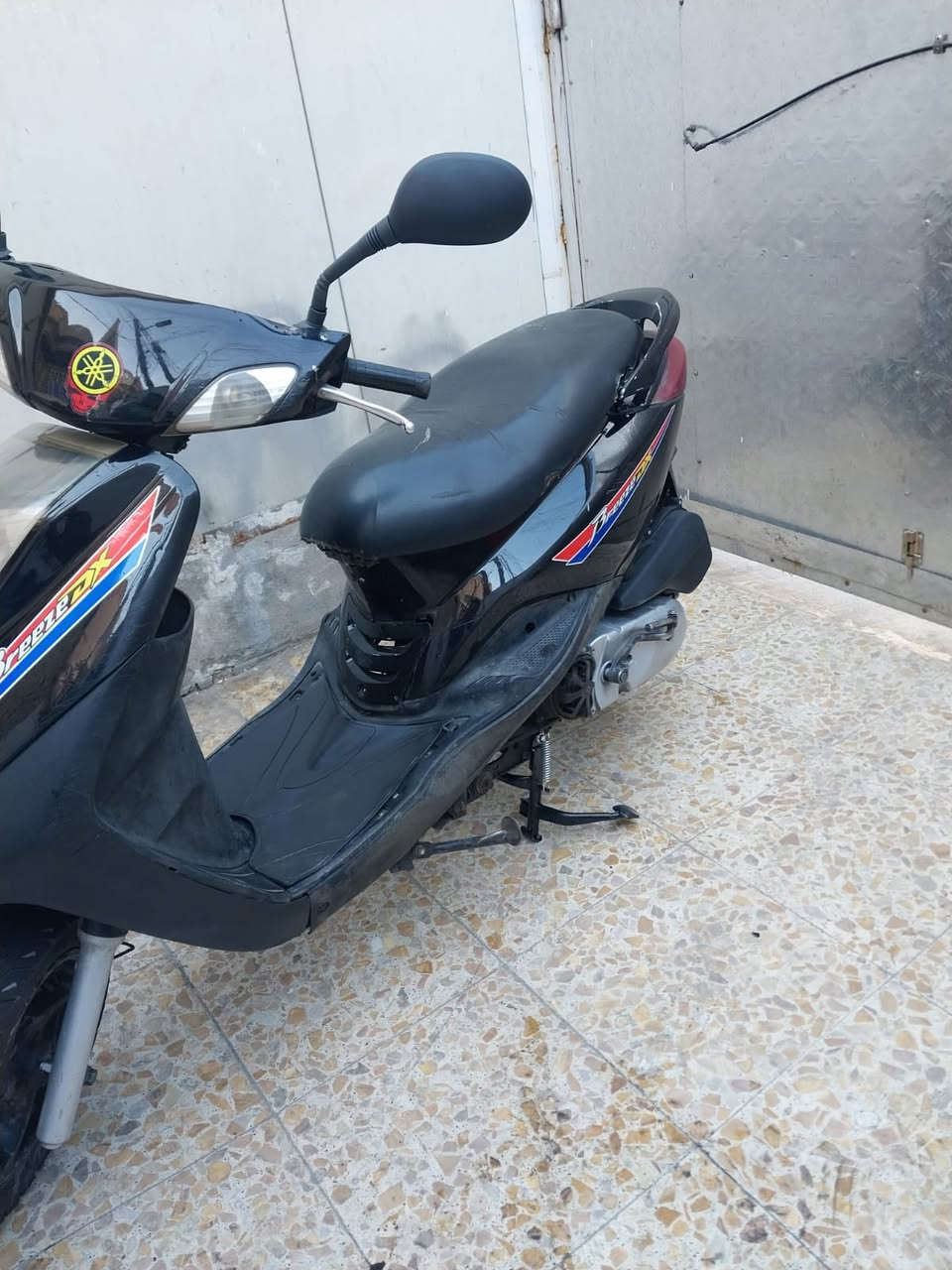 سلام عليكم للبيع بريز ياباني  صالي ٥ اشهر نازله رمبه دراجه جديده سعر ٤٧٥ مكان بغداد بلديات مكينه مكفوله ما مفتوحه كفاله أوراق رمبه بيه*********** تيرات جدد كابريتر بلاد نتصل خاص ماكو
