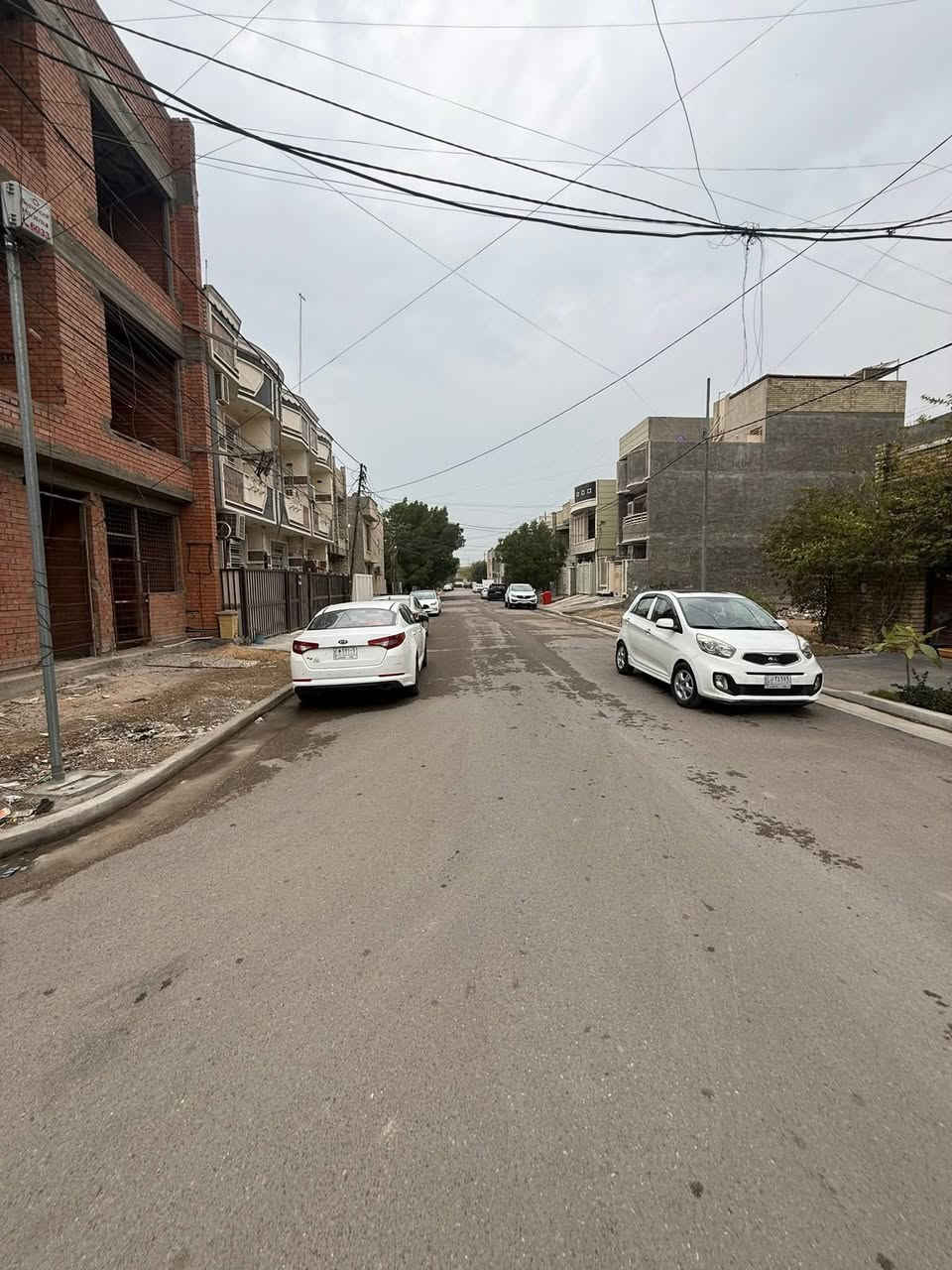 هياكل ثنين للبيع المساحة الركن 58 متر الواجهة 8 نزال 7

يحتوي على 3 نوم صحيات عدد 4 صالة مطبخ 

مشتمل ثاني 40 متر جبهة 5 أبعاد 8 

شارع 15 متر قرب شارع الرئيسي 

حي الجهاد الشارقة مربع الأول📱

***********

***********
