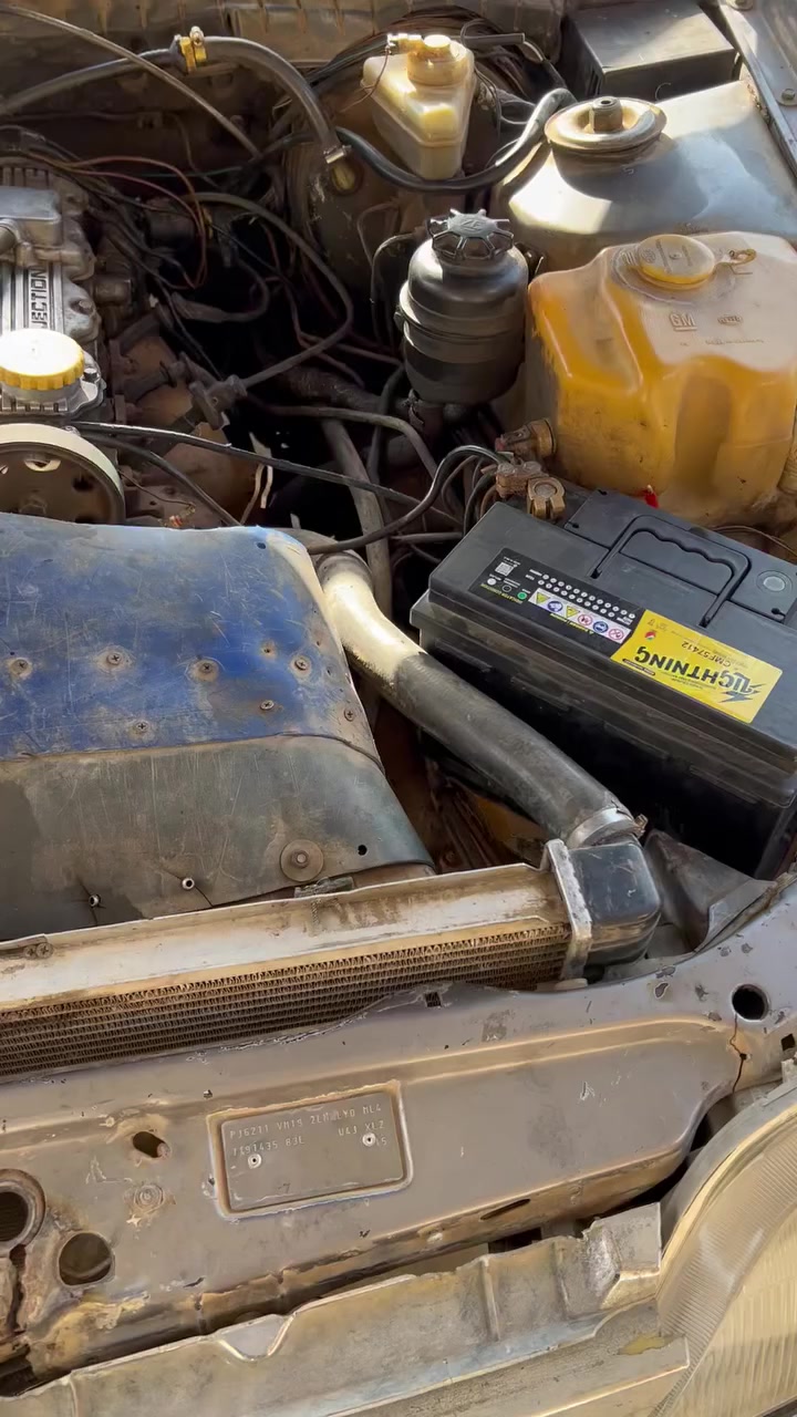 اوبل اوميكا حجم 20 محرك كير باور صدر كهربائيات كله شغال محورة كابريته بكم السيارة جاهزة نكره سلف 
مكان السيارة الشرقاط - السعر مليون و 600 الف البيع نقد فقط ***********
