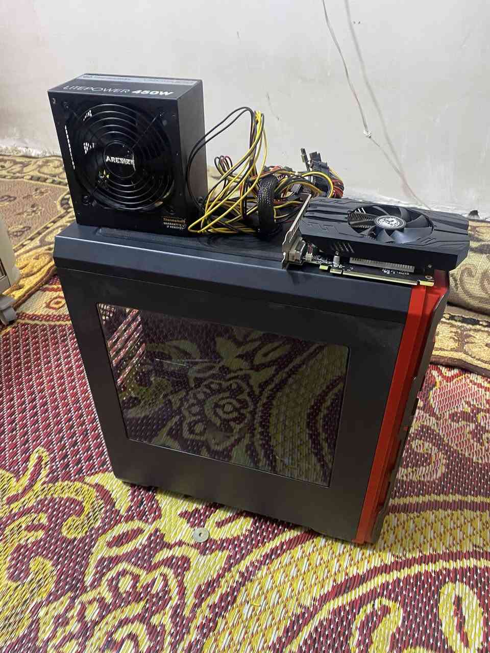 سلام عليكم قطع PC للبيع 
1-كرت شاشة RX550 4G سعر 70
2-بورسبلاي 450 سعر 40
3- كيس اقتصادي 40  موجوع الكيس كله 170 وبي مجال بسيط 
تواصل ***********
