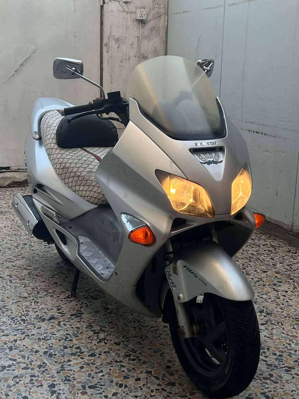فورزا سويج صفر سته البيع دراجة كامله مابيه نقص كهربائيات كله شغاله مكان بغداد مدينه الصدر 
السعر ٨٠٠ الف ستفسار ***********
