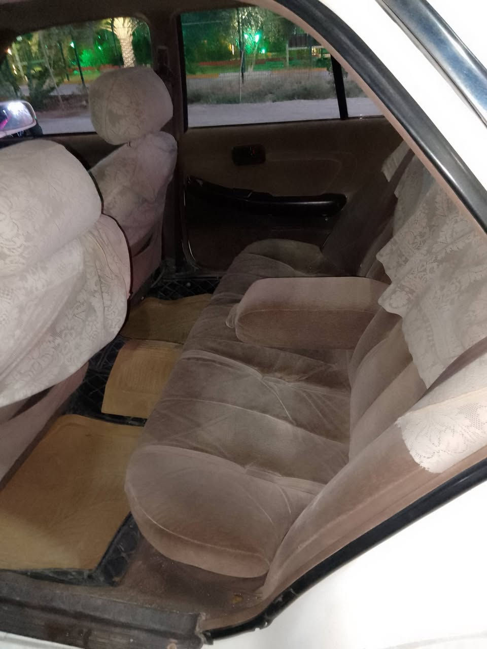 سلام عليكم مارك للبيع موديل 91مكفوله كير محرك حداده سياره نضيفه سعر 55بيه مجال استفسار ***********
