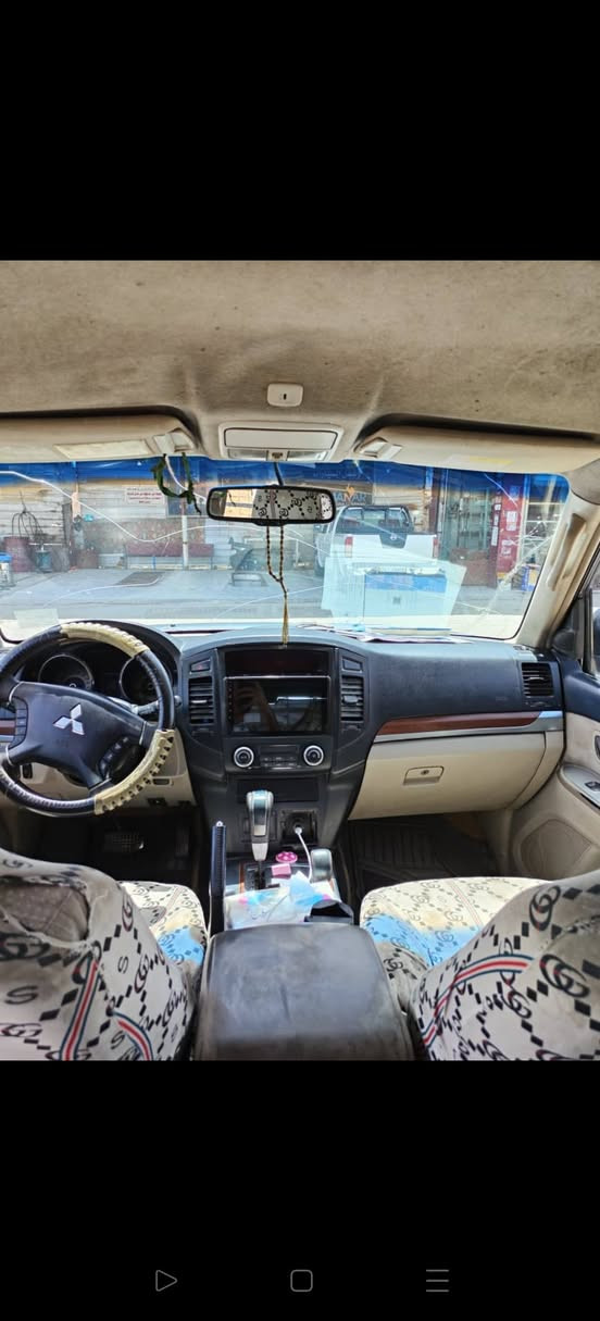 باجيرو ياباني 2007 محرك 6 سلندر 3500 بسمنة رقم بصرة شرط التحويل  سعر مناسب الاستفسار على الرقم *********** ابومحمد

