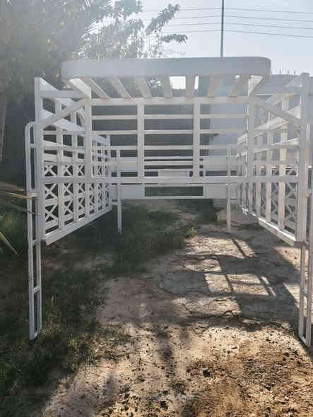 محجل كيه نظيف للبيع السعر 600وبي مجال للأستفسار ألاتصال ع ***********/ ***********
