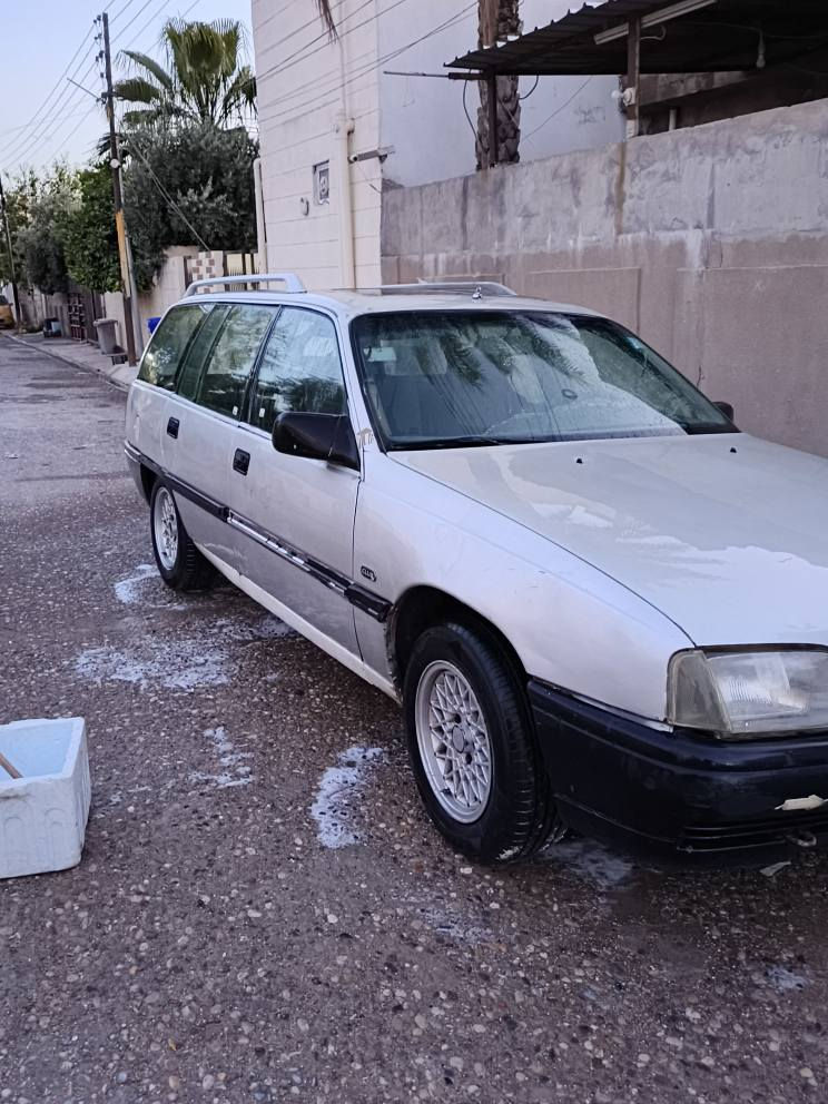 سلام عليكم عندي سيارة للبيع سياره مرتبه رقم كركوك جديد باسمي تحويل مباشر السياره اي نقص مابيه سياره موديل 1989 للتواصل على الهاتف *********** ومازجر واتساب كركوك, العراق
