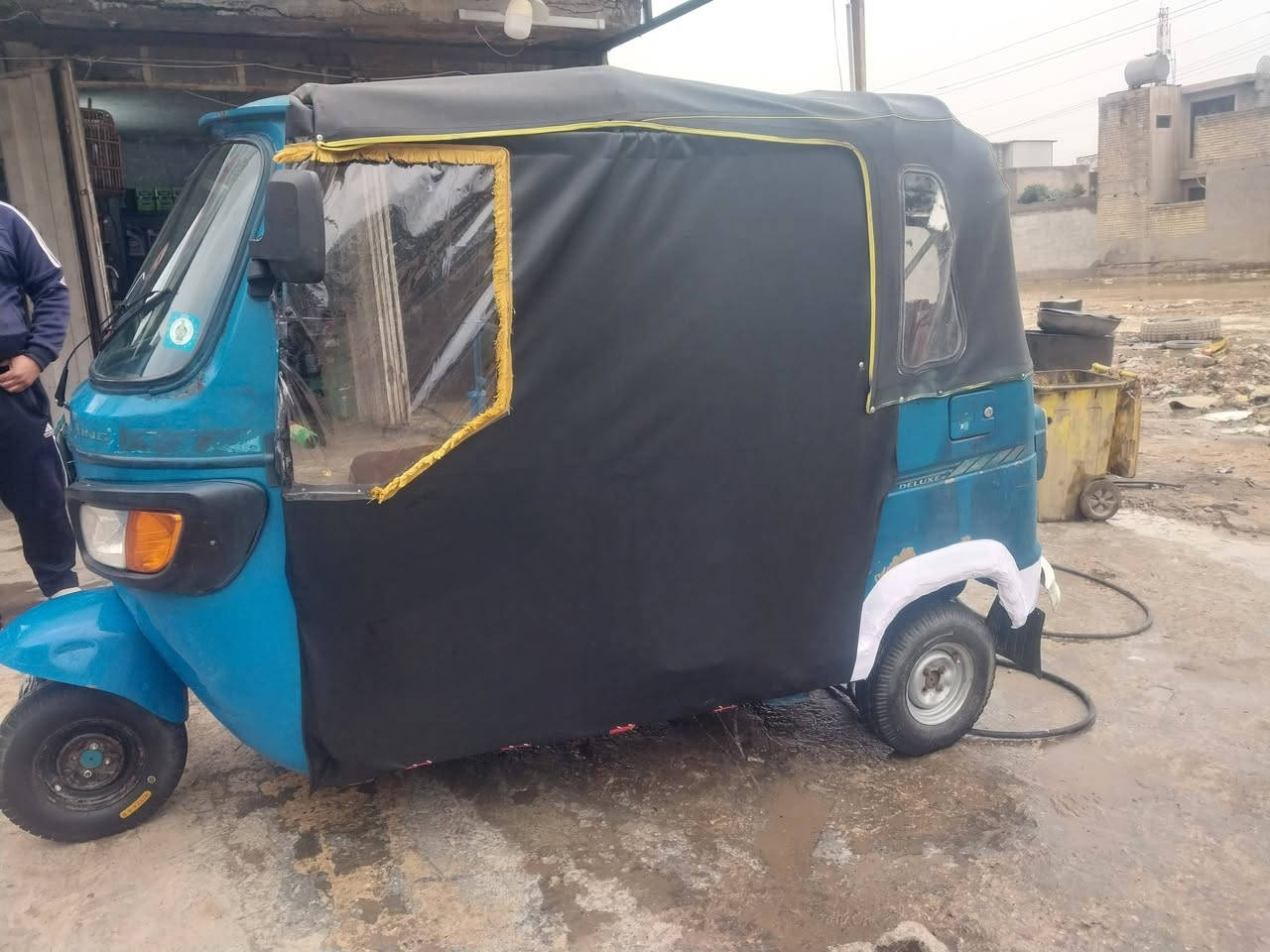 سلام عليكم تكتك للبيع ١٨كامله كبل للشارع لوحات نكليزي تحويل ثاني يوم مكينه ٢٠ تخم تاير دوشمه مدينه الصدر سعر ٣٥٠٠وبيه مجال قليل ***********
