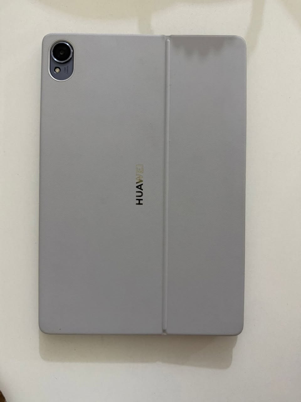 السلام عليكم ايباد نظيف 100% مستخدم قليل كلش اخو الجديد والتفاصيل كامله مع الصور وملحقاته كامله وياه الايباد شاشه ورقيه تمنع انعكاس الضوء تفيد للاستخدام الطويل 
السعر 400 الف


**إذا كنت صاحب هذا الإعلان وتريد حذفه لأي سبب، رجاءا أرسل رسالة إلى الدعم الفني**