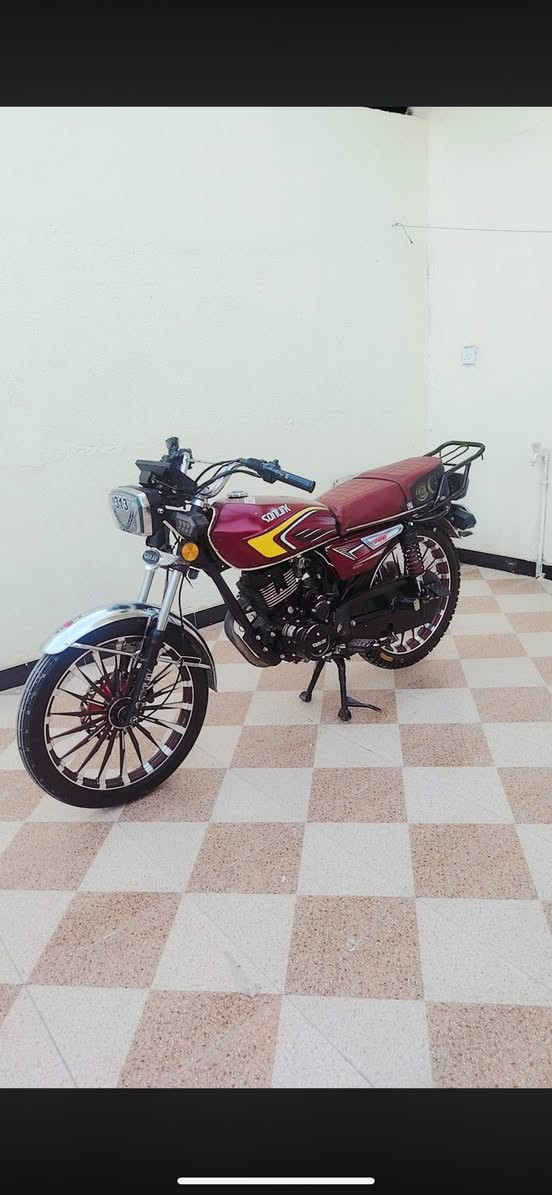 دراجه سيفان للبيع موديل 25
دراجه مكفوله من التاير لتاير 

نضافه فول لون مميز 

دشبول اشاير كلهه شخاله 

مابيه اي نقص 

مكاني ديالى الخالص

***********
