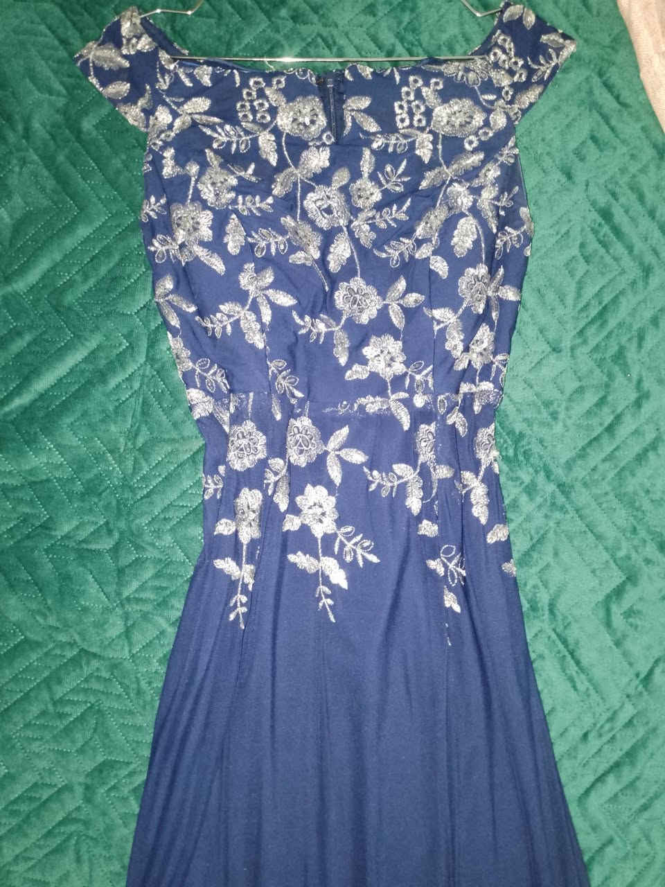 فساتين قياس 40 42 سعر القطعه 7 الاف


**إذا كنت صاحب هذا الإعلان وتريد حذفه لأي سبب، رجاءا أرسل رسالة إلى الدعم الفني**