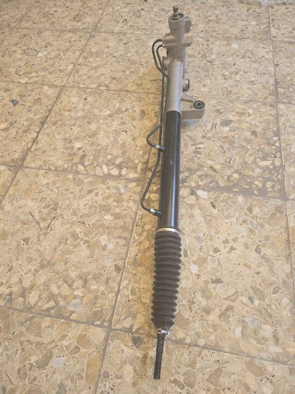 السلام عليكم
هذا المشط للبيع  اخذته على اساس أشده للسياره من نزلت المشط طلع بيه اختلاف الي يفيده يدخل خاص  او يتصل ***********
